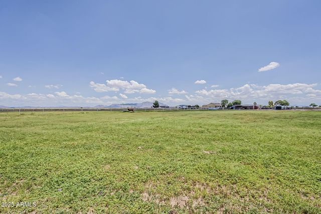 7496 S LINDA LOU Road, Eloy, AZ 85131