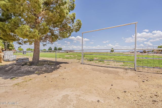 7496 S LINDA LOU Road, Eloy, AZ 85131