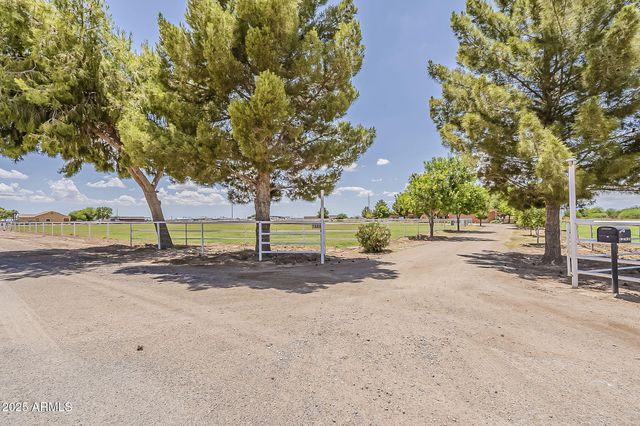 7496 S LINDA LOU Road, Eloy, AZ 85131