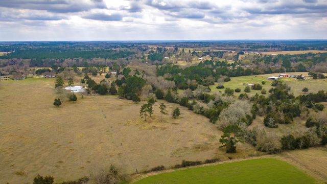 24784 Bailey Grove Rd, Montgomery, TX 77356