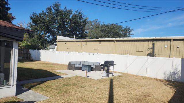 319 FAYE CIRCLE N, Lakeland, FL 33813