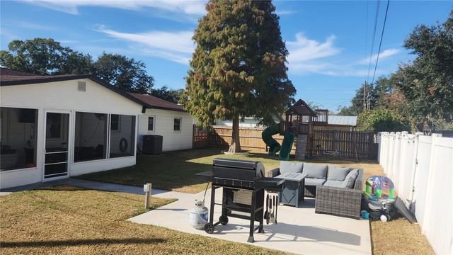 319 FAYE CIRCLE N, Lakeland, FL 33813