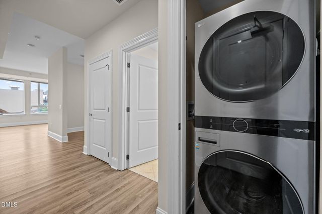 400 W North Street 814, Raleigh, NC 27603