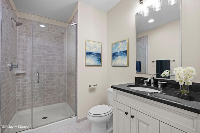 400 W North Street 814, Raleigh, NC 27603