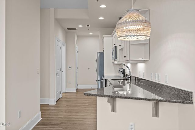 400 W North Street 814, Raleigh, NC 27603