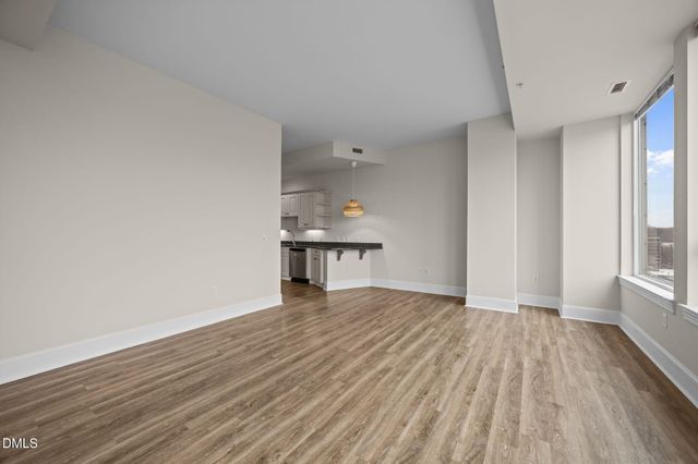 400 W North Street 814, Raleigh, NC 27603