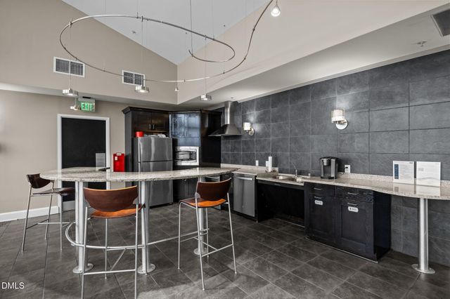 400 W North Street 814, Raleigh, NC 27603