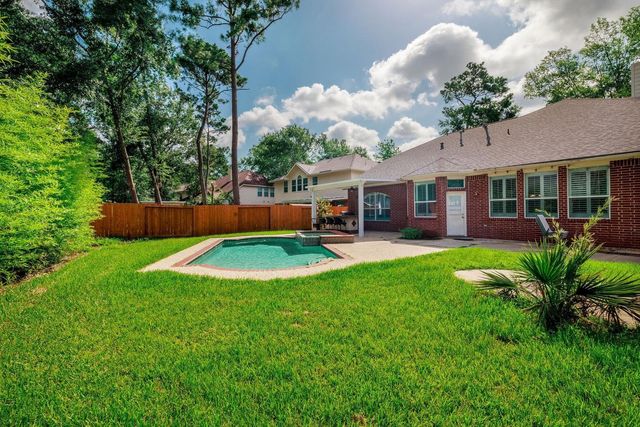 19 Poplar Pine Court, Conroe, TX 77385