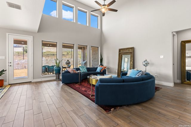 1839 Weinnacht, New Braunfels, TX 78132