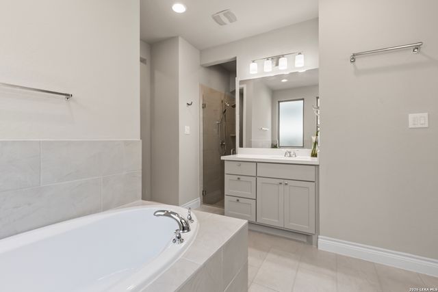 1839 Weinnacht, New Braunfels, TX 78132