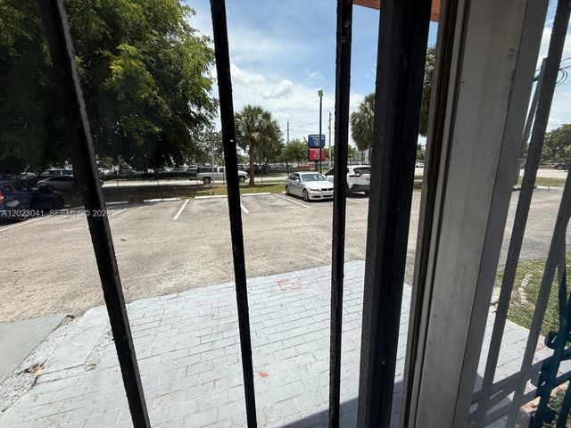 17101 NW 57th Ave 102, Miami Gardens, FL 33055