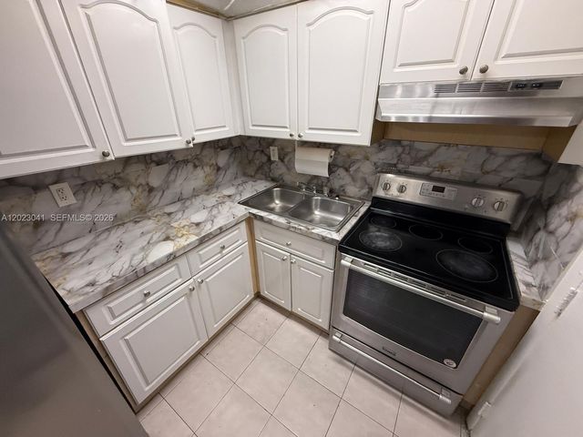 17101 NW 57th Ave 102, Miami Gardens, FL 33055