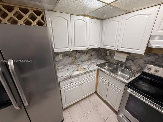 17101 NW 57th Ave 102, Miami Gardens, FL 33055
