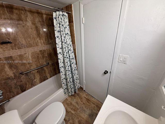 17101 NW 57th Ave 102, Miami Gardens, FL 33055