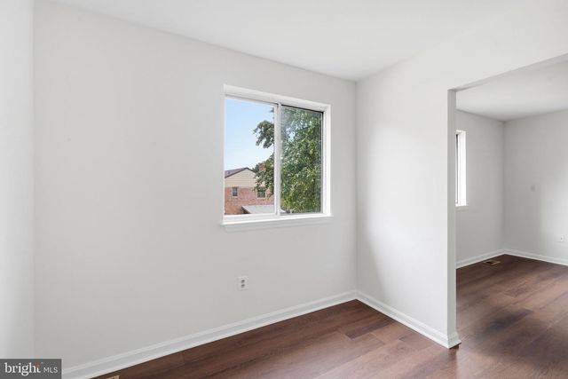 9008 ACREDALE CT, College Park, MD 20740