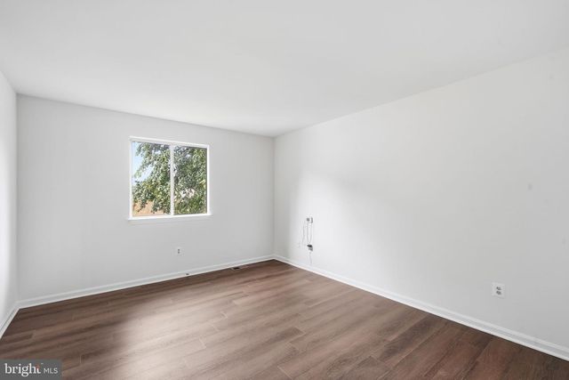 9008 ACREDALE CT, College Park, MD 20740