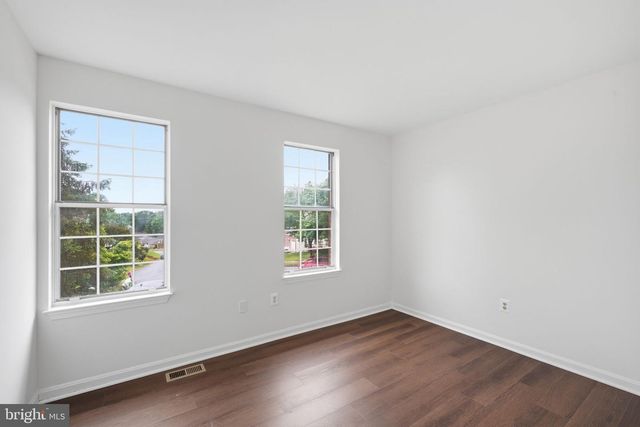 9008 ACREDALE CT, College Park, MD 20740