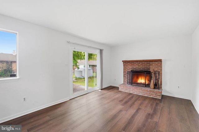 9008 ACREDALE CT, College Park, MD 20740
