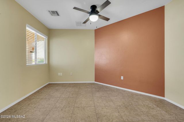 8753 N Moonfire Drive, Tucson, AZ 85743