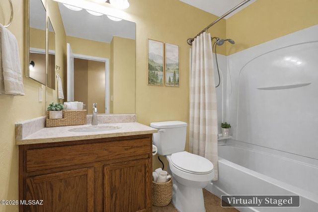 8753 N Moonfire Drive, Tucson, AZ 85743