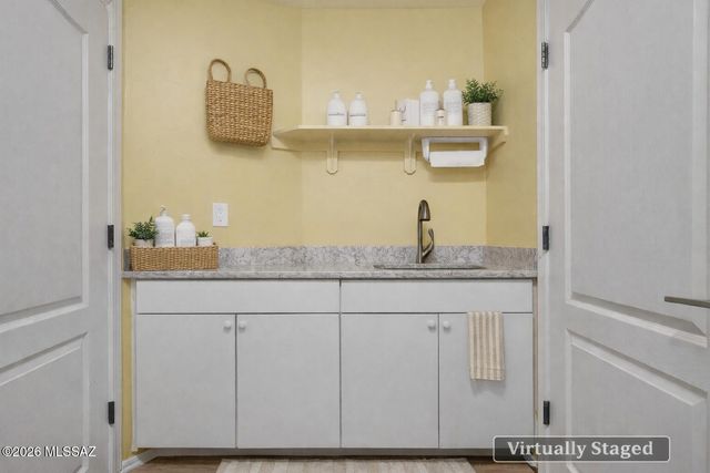 8753 N Moonfire Drive, Tucson, AZ 85743