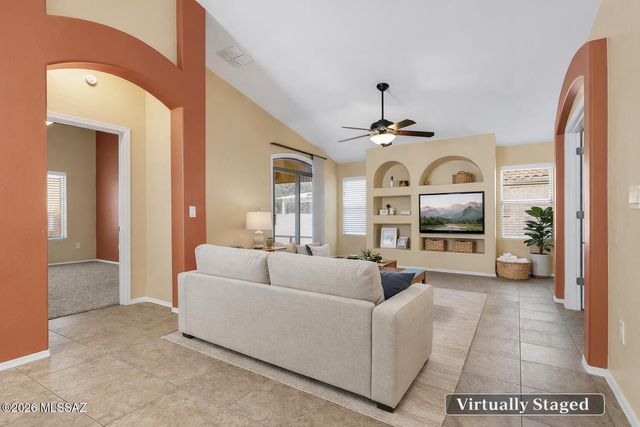 8753 N Moonfire Drive, Tucson, AZ 85743