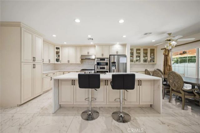 18900 Knapp, Northridge, CA 91324