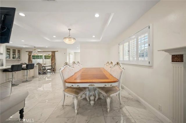 18900 Knapp, Northridge, CA 91324