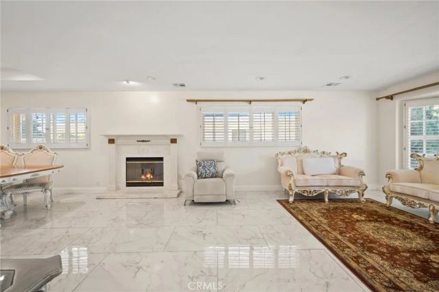 18900 Knapp, Northridge, CA 91324