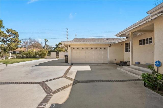 18900 Knapp, Northridge, CA 91324