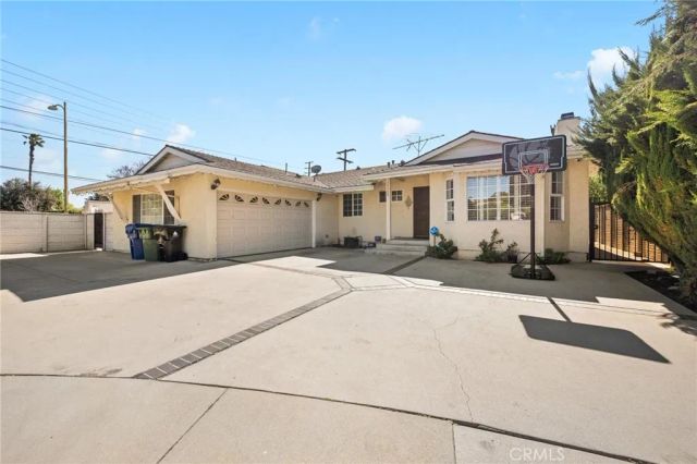 18900 Knapp, Northridge, CA 91324