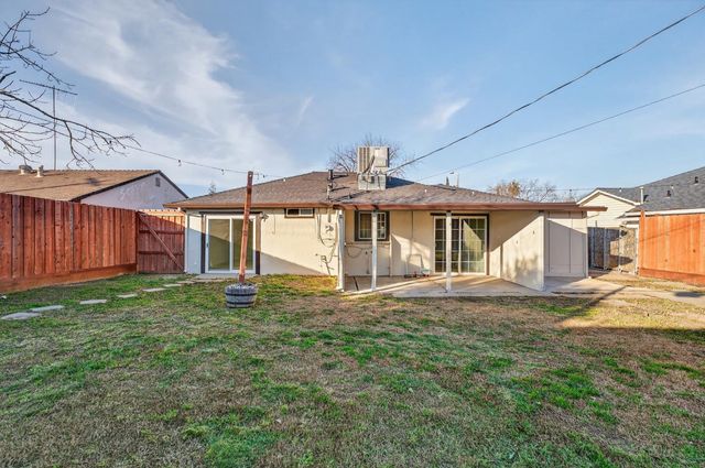 4016 Stephen Dr, North Highlands, CA 95660