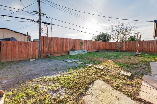 4016 Stephen Dr, North Highlands, CA 95660