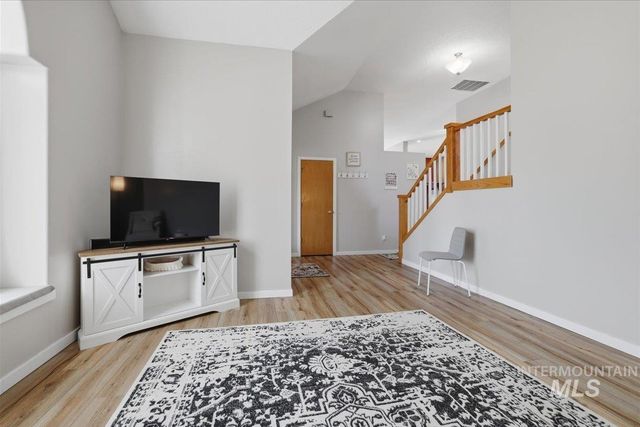 2499 N Lark Ave, Meridian, ID 83646