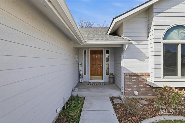 2499 N Lark Ave, Meridian, ID 83646