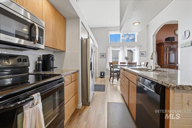 2499 N Lark Ave, Meridian, ID 83646