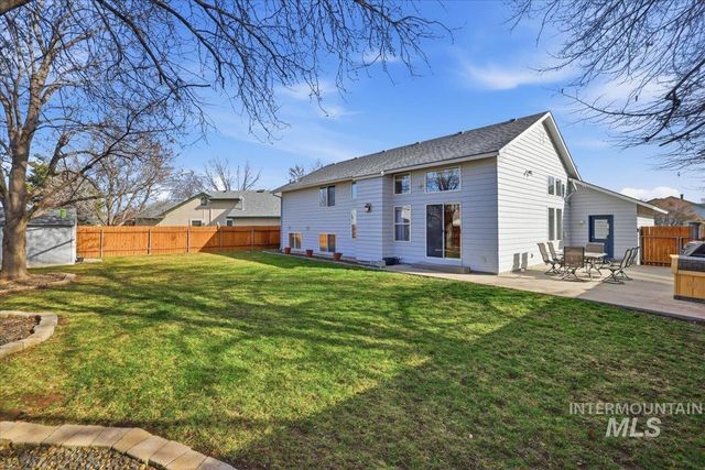 2499 N Lark Ave, Meridian, ID 83646