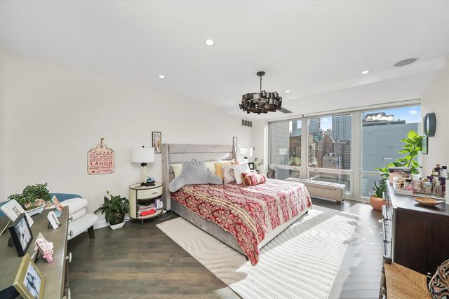 21 W Goethe Street 18GH, Chicago, IL 60610