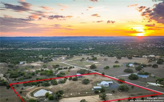 345 laguna, Bandera, TX 78003