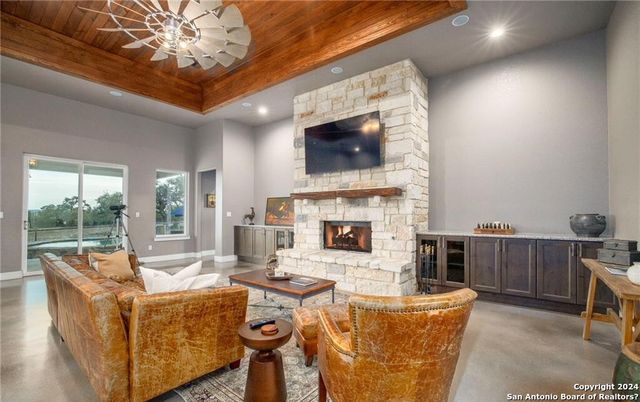 345 laguna, Bandera, TX 78003