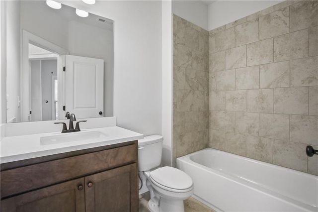 7950 Laurel Creek Drive, Suwanee, GA 30024