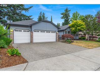 257 Sw NANCY Cir, Gresham, OR 97030