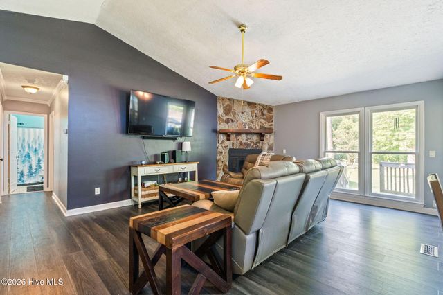 451 N Crestwood Drive, Wilmington, NC 28405