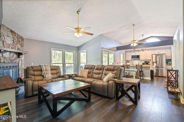 451 N Crestwood Drive, Wilmington, NC 28405