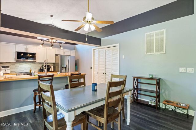 451 N Crestwood Drive, Wilmington, NC 28405