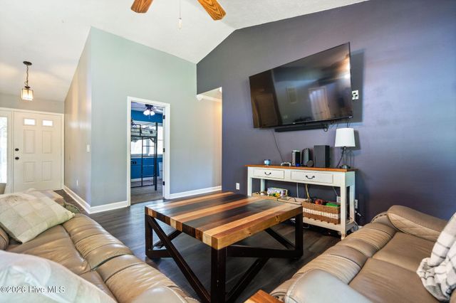 451 N Crestwood Drive, Wilmington, NC 28405