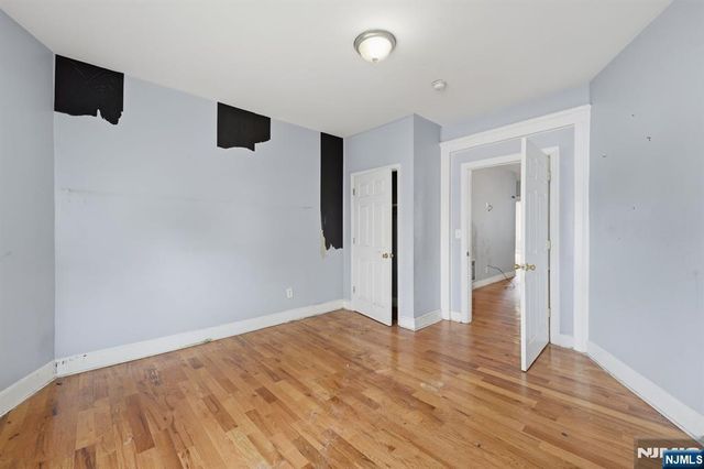74 Hamilton Street, East Orange, NJ 07017