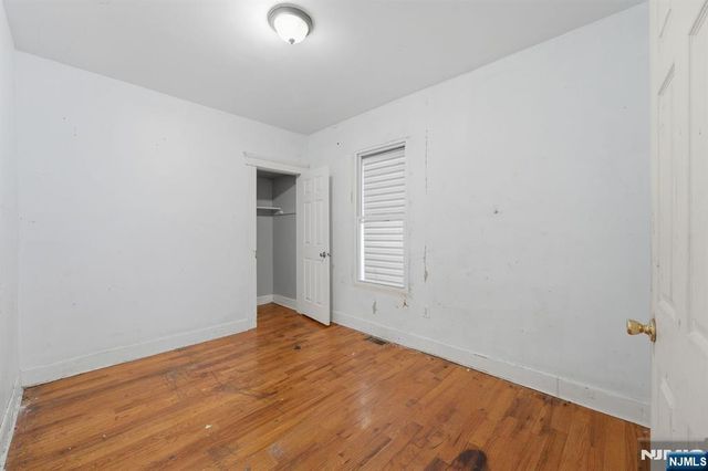 74 Hamilton Street, East Orange, NJ 07017