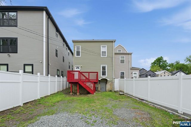 74 Hamilton Street, East Orange, NJ 07017