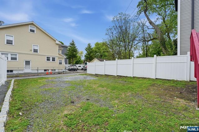 74 Hamilton Street, East Orange, NJ 07017